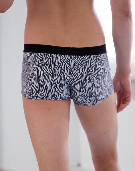 HEREN ZEBRA BOXERSHORT MET EEN ZWART BIES