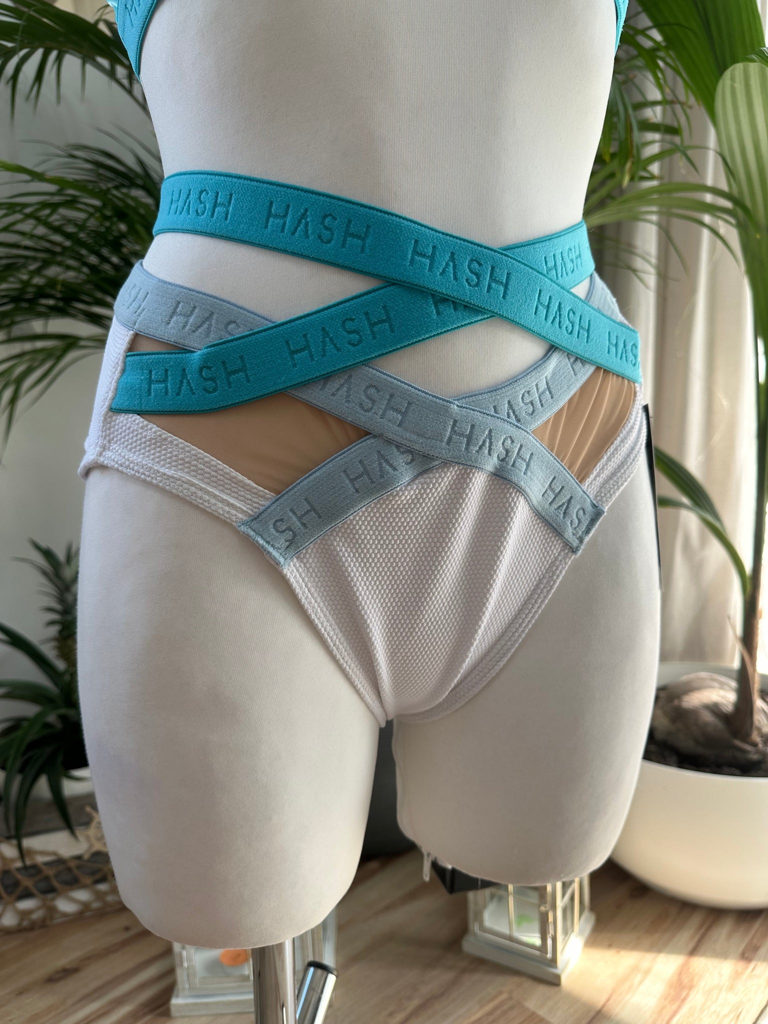 SHORT MESH WHITE 3D WITH BABY BLUE AND BLUE SKY RUBBERS OUTLET -30%